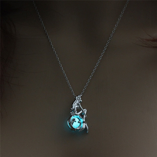 Luminous Glow In The Dark lotus Fluorescent Mermaid Pendant Necklace For Women Jewelry Silver Chain Bohemia Necklace